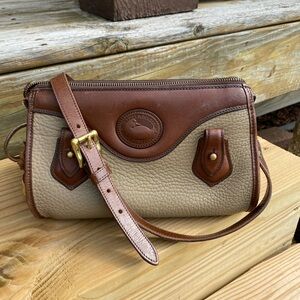 Vintage Dooney &Bourke crossbody